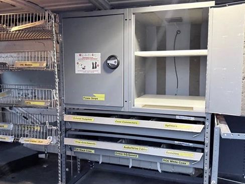 Used 2012 Chevrolet Express 2500 RWD image 16
