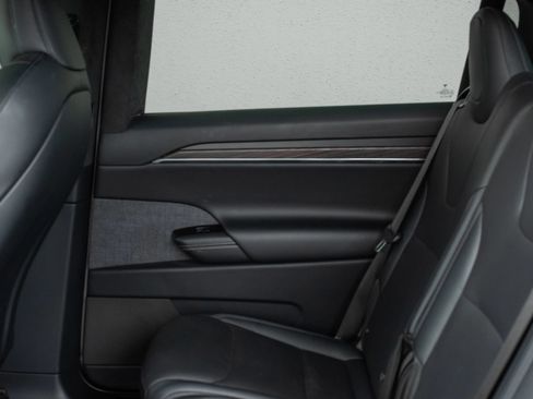 Used 2022 Tesla Model X AWD/4WD image 27