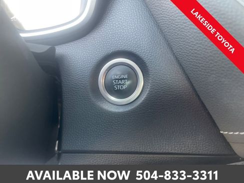 Certified 2023 Toyota Corolla SE image 30