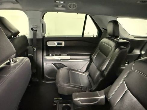 Used 2021 Ford Explorer Limited w/ Equipment Group 301A image 39