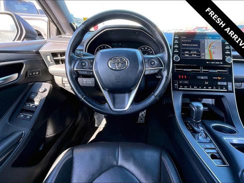 Used 2019 Toyota Avalon Touring w/ Advanced Safety Package image 8