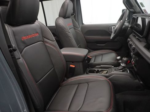 New 2026 Jeep Wrangler Unlimited Rubicon AWD/4WD image 34