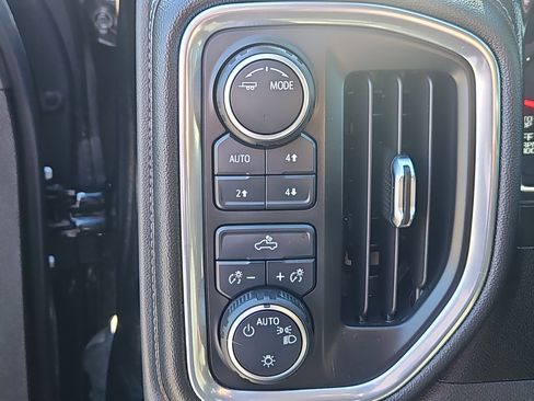 Used 2021 Chevrolet Silverado 1500 LT w/ Z71 Off-Road Package image 10