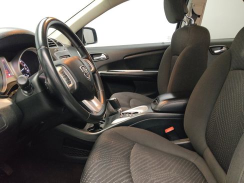 Used 2018 Dodge Journey SE w/ Popular Equipment Group image 17