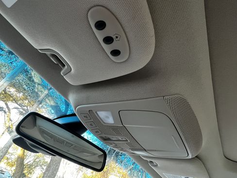 Used 2020 Lincoln MKZ Reserve w/ Luxury Package image 30