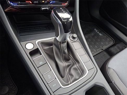 New 2026 Volkswagen Jetta SE image 8