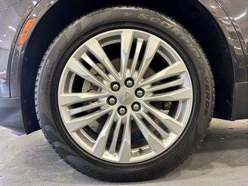 Used 2018 Cadillac XT5 Premium Luxury FWD image 50
