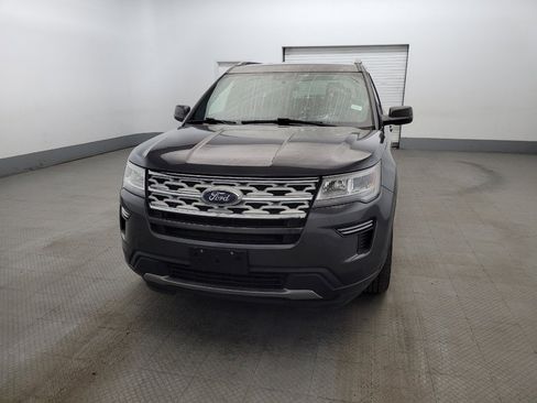 Used 2018 Ford Explorer XLT image 15