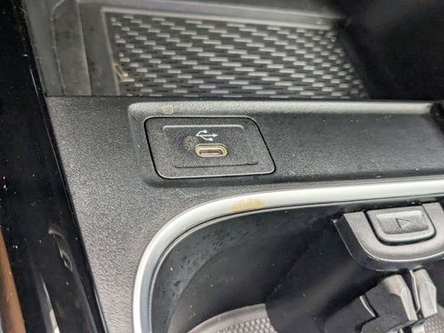 Used 2025 Mercedes-Benz CLA 250 image 10