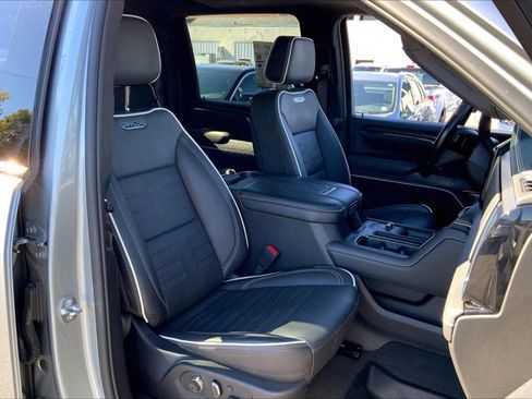 Used 2024 GMC Sierra 2500 AT4X image 6