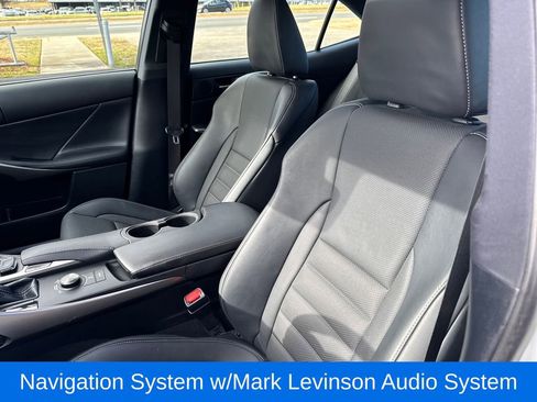 Used 2018 Lexus IS 350 image 10