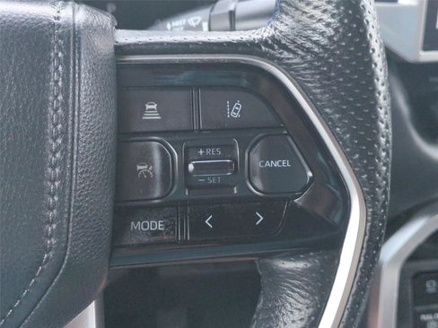 Used 2022 Toyota Tundra Platinum w/ Advanced Package AWD/4WD image 22
