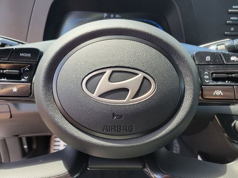 Certified 2025 Hyundai Elantra Sport image 14