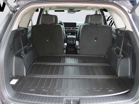 Used 2025 Kia Sorento EX w/ Panoramic Sunroof Package FWD image 8