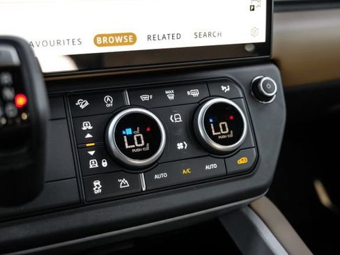 New 2026 Land Rover Defender 110 X AWD/4WD image 33