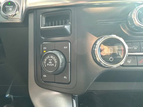 Used 2021 Ford F150 Lariat w/ Equipment Group 502A High AWD/4WD image 32