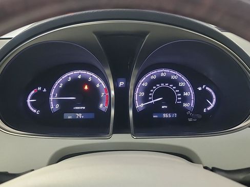 Used 2011 Toyota Avalon Limited FWD image 23