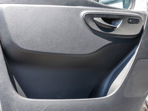 Used 2024 Mercedes-Benz Sprinter 4500 image 17