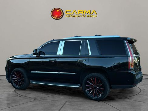 Used 2017 Cadillac Escalade Luxury image 4