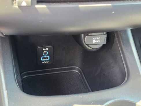 Used 2019 Dodge Journey Crossroad FWD image 25