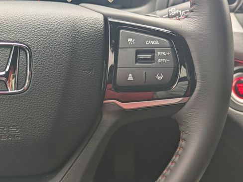 Used 2025 Honda Odyssey Sport-L image 21