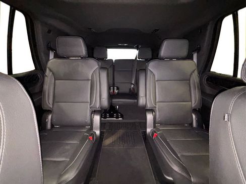 Used 2022 GMC Yukon Denali w/ Denali Premium Package AWD/4WD image 23