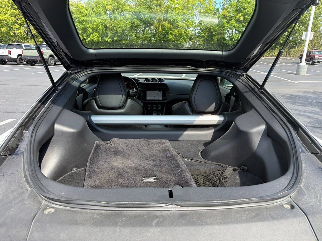 Used 2023 Nissan Z w/ Floor Mat Package (L93) RWD image 17