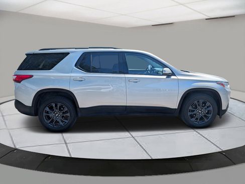 Used 2020 Chevrolet Traverse RS image 6