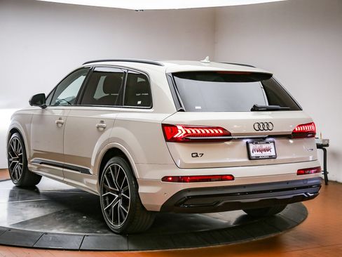 Certified 2023 Audi Q7 3.0T Prestige AWD/4WD image 5