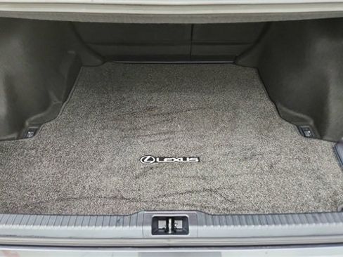 Used 2025 Lexus IS 350 F Sport image 15