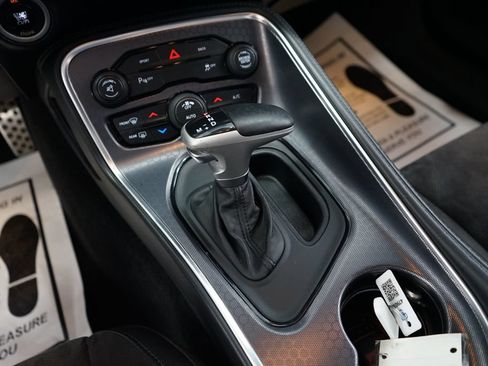 Used 2015 Dodge Challenger R/T Plus RWD image 38
