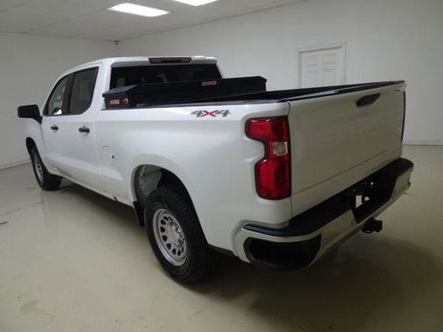 Used 2021 Chevrolet Silverado 1500 W/T w/ WT Value Package AWD/4WD image 4