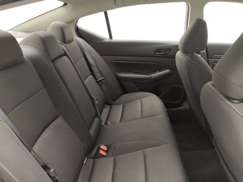 Used 2024 Nissan Altima 2.5 SV image 19