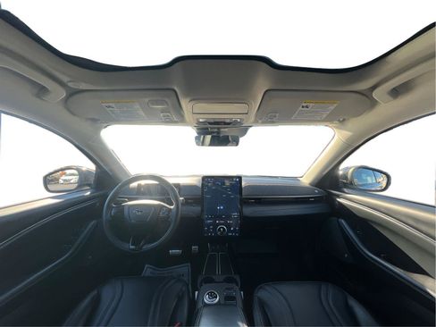 Used 2021 Ford Mustang Mach-E Premium image 13