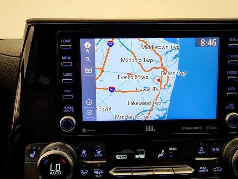 Used 2021 Toyota Highlander XSE FWD image 19