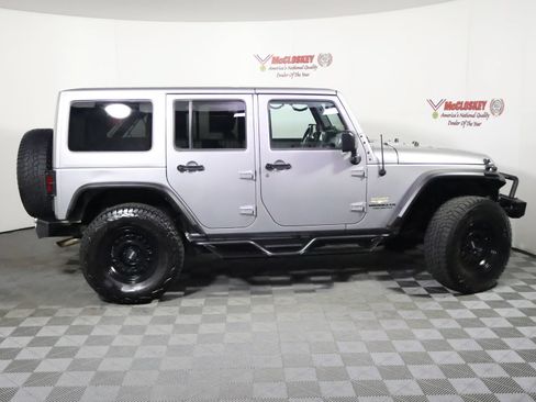 Used 2014 Jeep Wrangler Unlimited Sahara w/ Max Tow Package AWD/4WD image 3