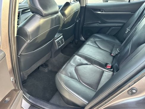Used 2023 Toyota Camry XLE w/ Cold Weather Package FWD image 15