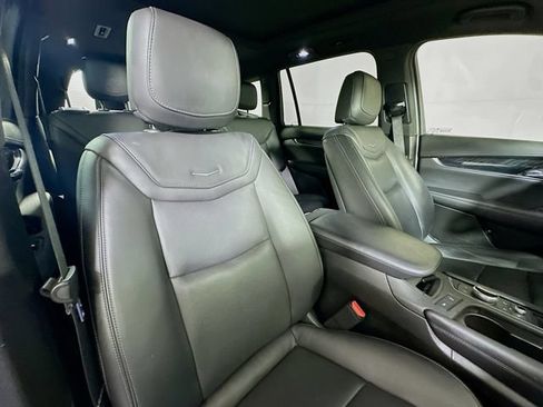 Used 2022 Cadillac XT6 Premium Luxury AWD/4WD image 30