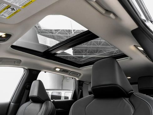 Used 2023 INFINITI QX60 Luxe image 7