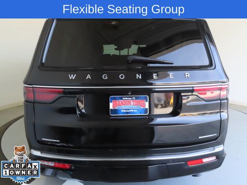 Used 2023 Jeep Wagoneer L Series III w/ Convenience Group I image 5