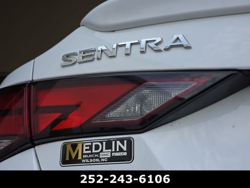 Used 2022 Nissan Sentra SV FWD image 40