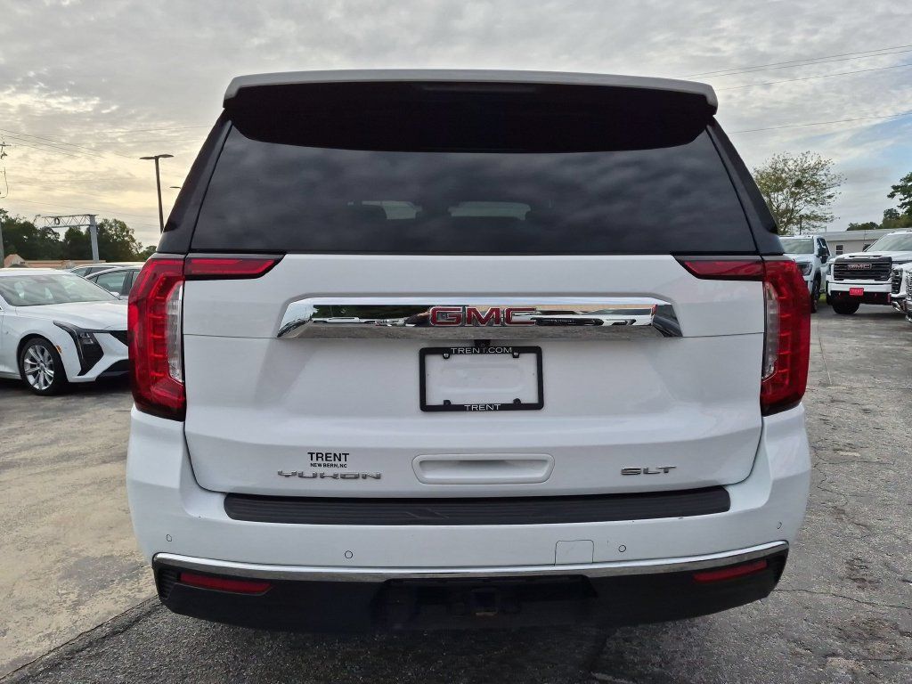Used 2023 GMC Yukon SLT AWD/4WD image 3