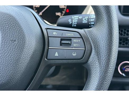 Used 2027 Honda HR-V LX image 39