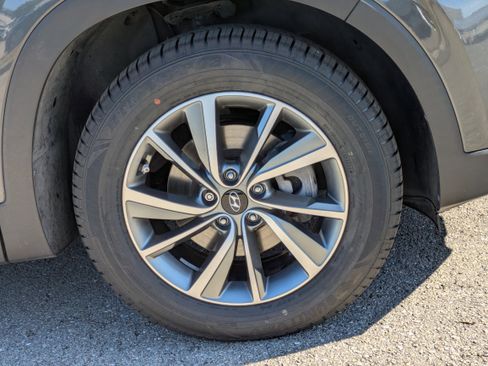 Used 2020 Hyundai Santa Fe Limited w/ Cargo Package image 9