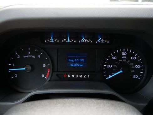 Used 2024 Ford E-450 and Econoline 450 Super Duty w/ Power Windows & Locks Group RWD image 22