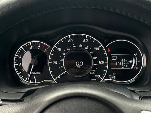 Used 2016 Nissan Versa Note SR image 29