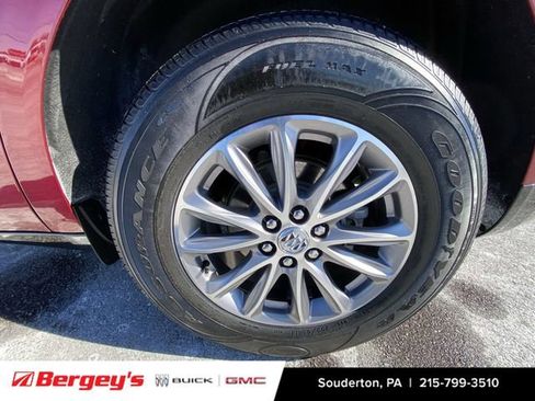 Certified 2023 Buick Enclave Essence image 36