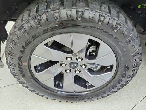 Used 2024 Ford F150 Lightning Lariat AWD/4WD image 55