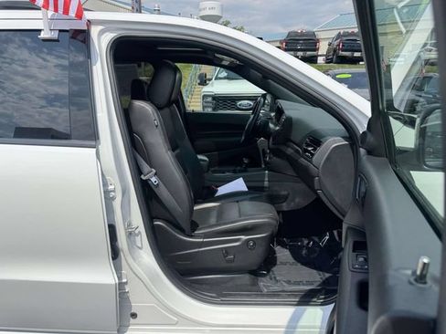 Used 2024 Dodge Durango GT AWD/4WD image 11