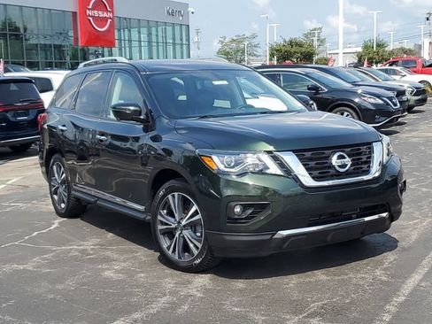 Used 2020 Nissan Pathfinder Platinum AWD/4WD image 36